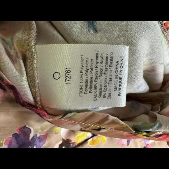 Dolan Anthropologie Left Coast Beige Floral Pleated Ruffle Short Sleeve Blouse - Picture 4 of 7